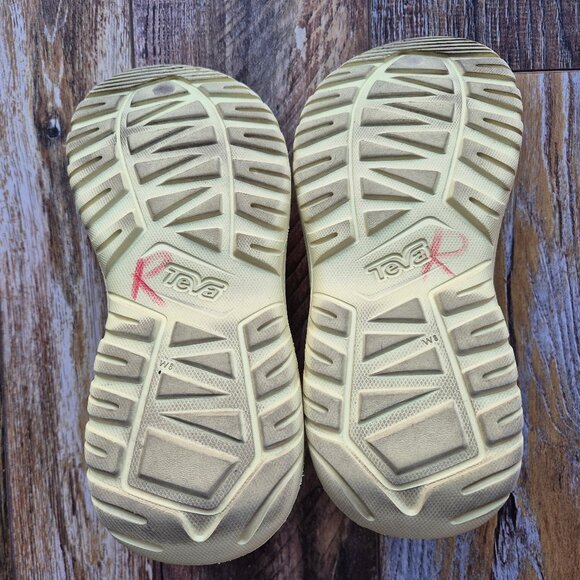 Teva Hurricane Drift Water Sport Sandals Lightweight Hook/Loop Yellow - Picture 9 of 10